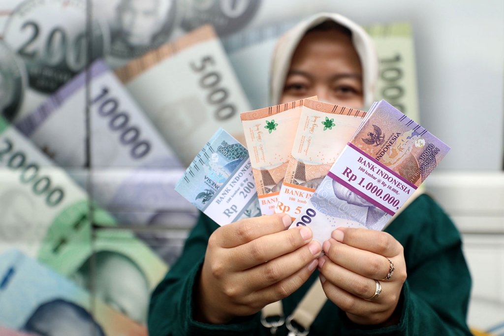 Bansos September 2025, Warga Dapat Bantuan Rp900 Ribu