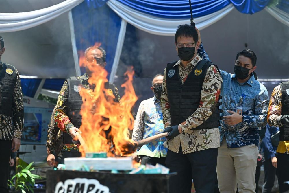Purbaya Utamakan Pengembangan Industri Tembakau, Bukan Hancurkan Rokok Ilegal