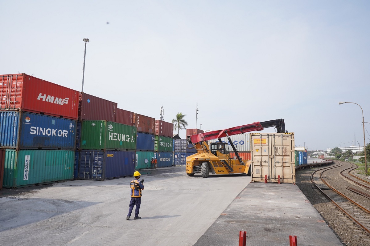 Distribusi Barang Konsumsi Meningkat, Kapasitas Kereta Naik 67%