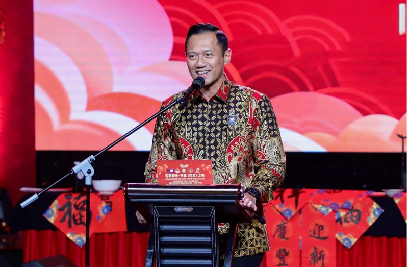 Menko AHY Sambut Perayaan Cap Go Meh di Singkawang