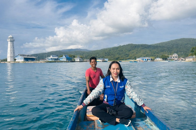 Kartini Tangguh, Mantri Perempuan BRI Perluas Akses Keuangan