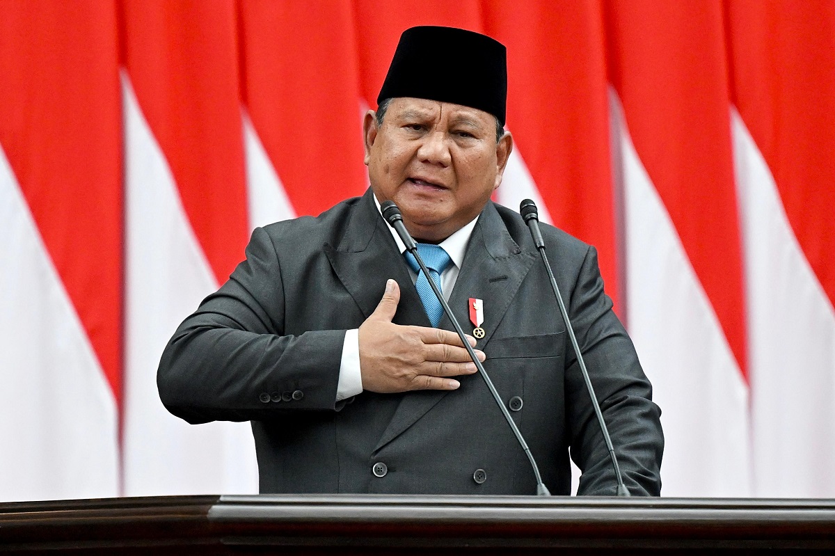Prabowo Jelaskan Mengapa Gaji Guru Masih Rendah Sementara Uang Banyak Keluar