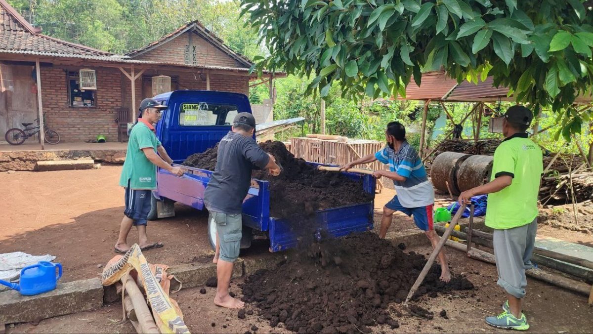 Limbah Peternakan Diubah Jadi Energi untuk Kesejahteraan Desa